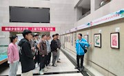 学院组织学生党员参观学校首届廉洁文化作品展